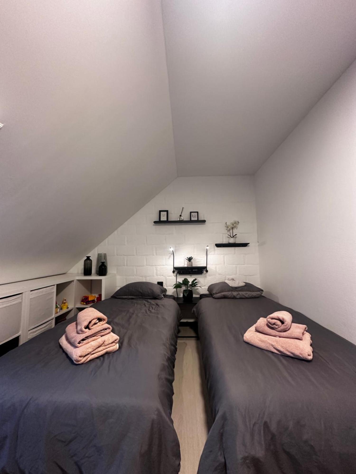 Chalet In Het Bos - Gezin - Wandelaars - Digital Nomads - Hs Wifi - Fijnspar 108 Aan de Wolfsberg Esterno foto